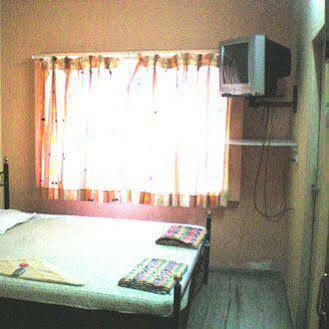 Hotel Status Nágpur Kültér fotó